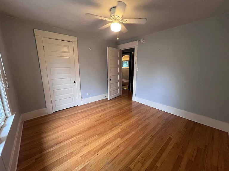 254 Warren Ave SE — Photo 11