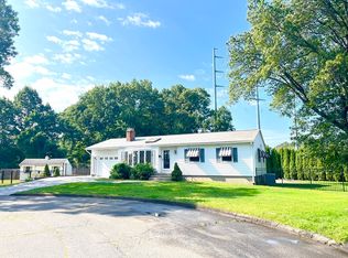 68 Woodcrest Ct, Chicopee, MA 01020