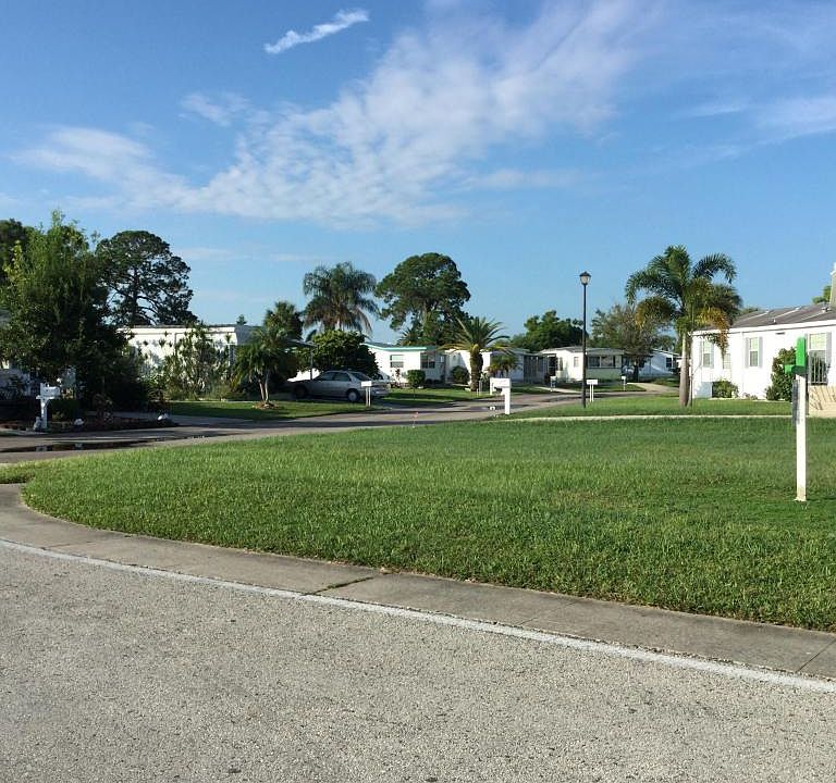 1st image of 209 Holiday Park Blvd NE
