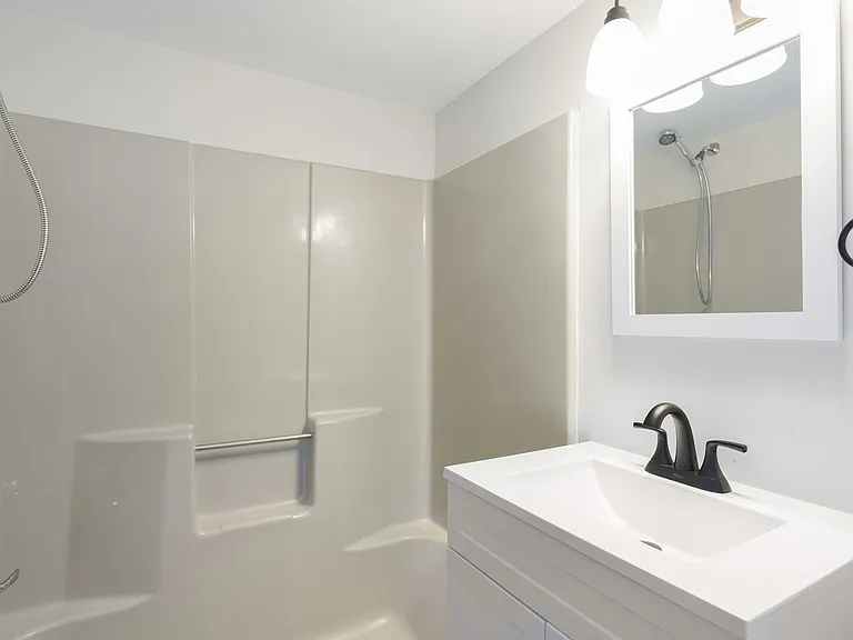 944 New Market St #2 — Photo 9