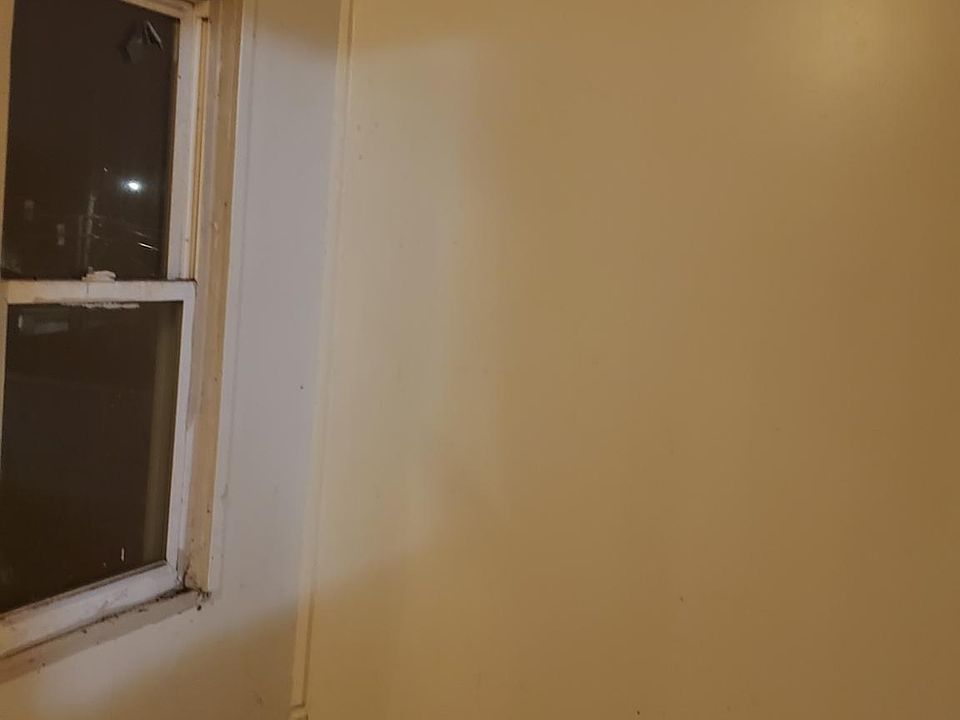 1st image of 4833 Olcott Ave #2