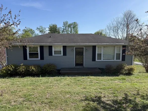 766 McMurry Blvd E, Hartsville, TN 37074