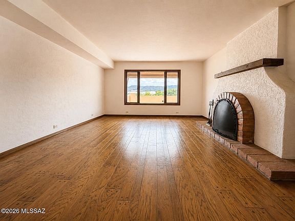 3rd image of 4750 W Crestview Cir