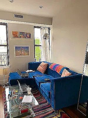 3rd image of 514 E 6th St APT 5