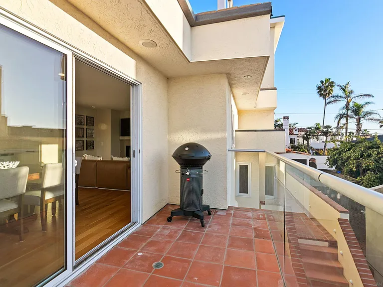 253 Gravilla St — Photo 31