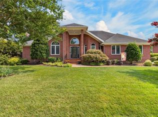 825 Waterfall Way, Chesapeake, VA 23322