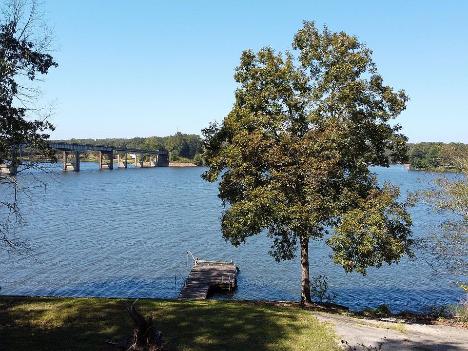 1st image of 115 River View Ln