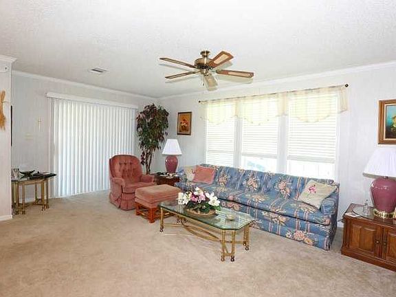 3rd image of 447 Plover Dr