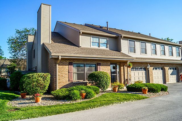 1st image of 9367 Waterford Ln #D