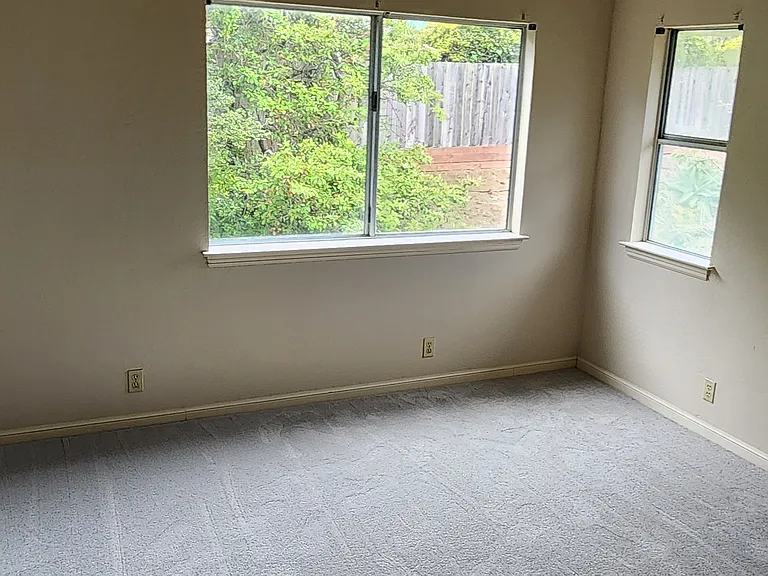 296 San Pedro Ave — Photo 10