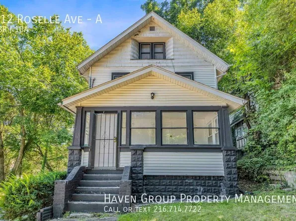 712 Roselle Ave #A, Akron, OH 44307