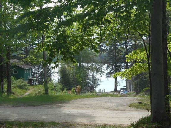 5th image of 6113 Florence Dr