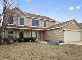 1095 Wilmington Ln, Hoffman Estates, IL 60169