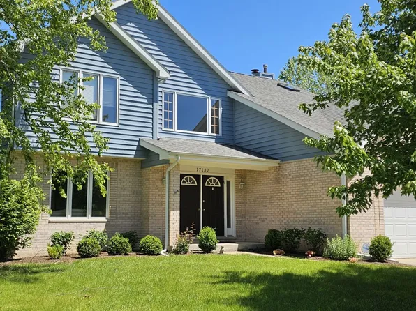 17132 W Tiger Tail Ct, Gurnee, IL 60031