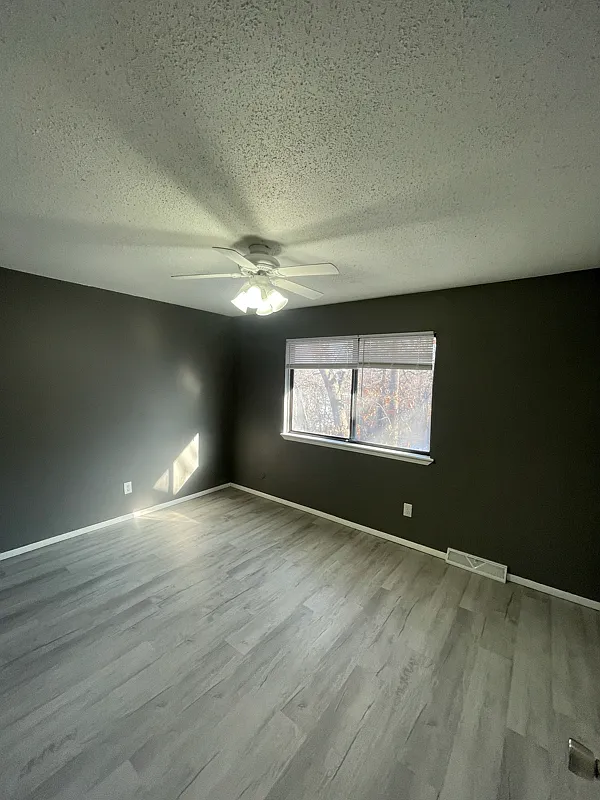Building Photo - 3211 Schuetzen Ln