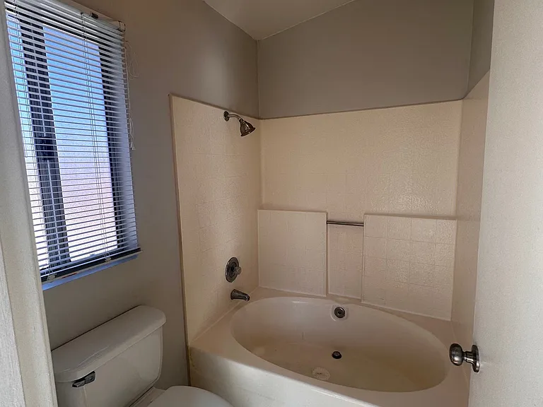 11929 Sugar Creek Ct — Photo 7