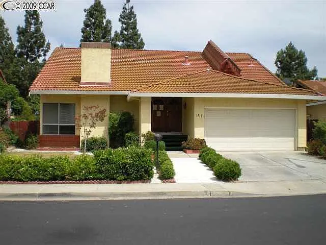 3719 Park Pl photo 1