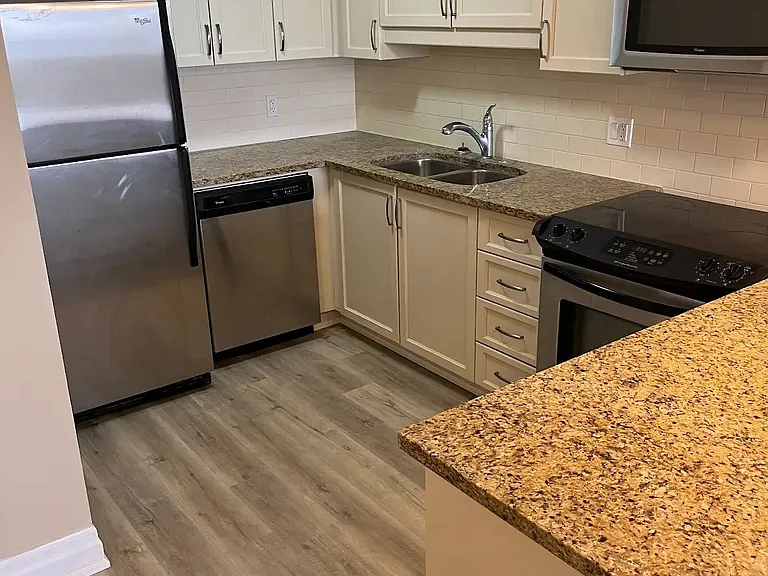 55 Yarmouth St #708 — Photo 7