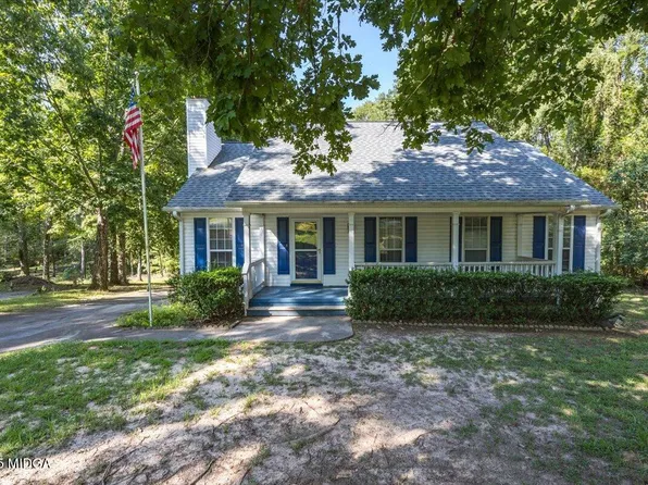 147 Southern Walk Cir, Gray, GA 31032