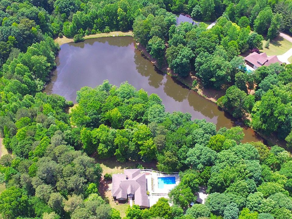 1st image of 72 Lake Ct