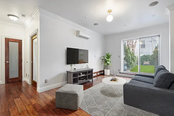 Rented by Corcoran | media 8