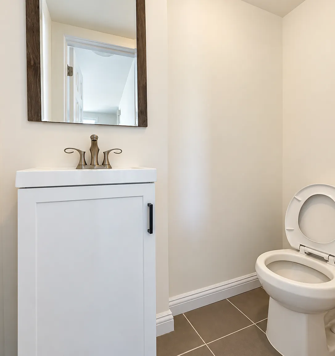 3 bed, 1.5 bath, 1674 sqft, $3,811 — Photo 1