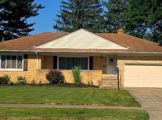 6370 Manchester Rd, Parma, OH 44129