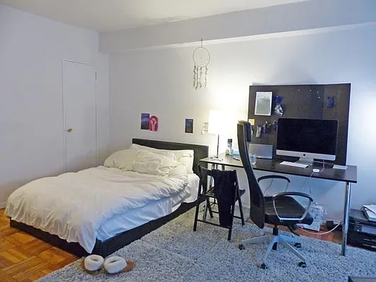 Rented by R New York | media 60