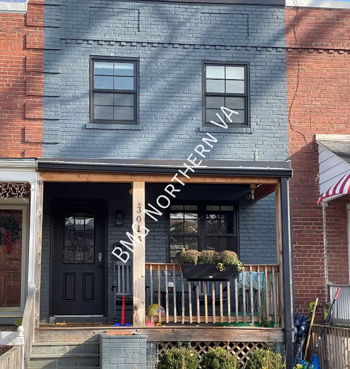 3017 Manning St