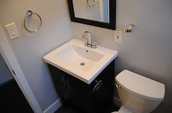 5th image of 3125 Carlyle St APT 13