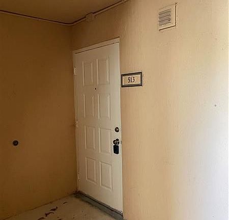 3rd image of 9899 Westview Dr APT 513