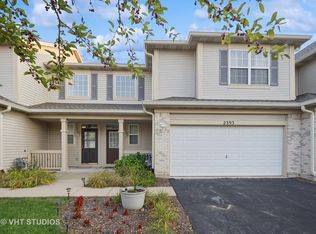 2393 Sunshine Ln, Aurora, IL 60503