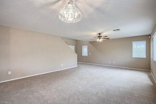 4th image of 1588 E Bradstock Way