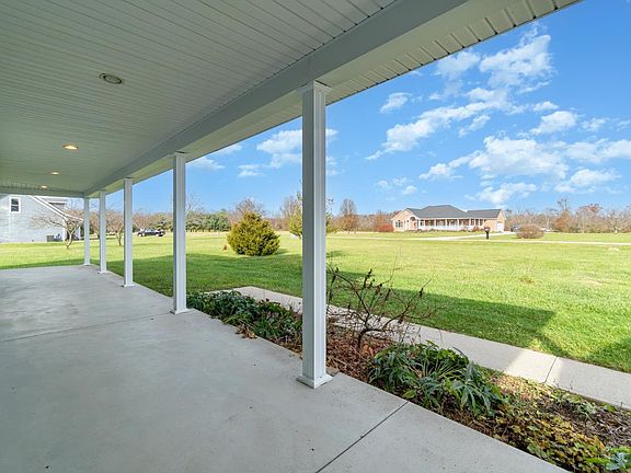 3rd image of 3518 Island Trail Dr