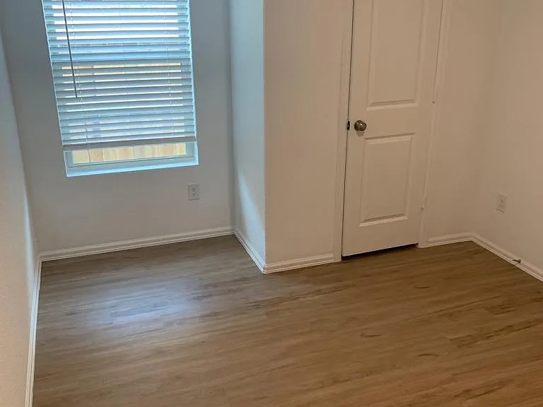 27006 Winward Creek Trl — Photo 24