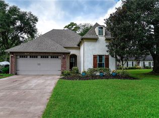 4016 Holly Hill Rd, Lake Charles, LA 70605