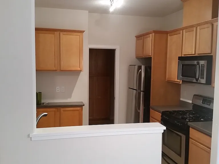 1320 Larch St #B — Photo 6