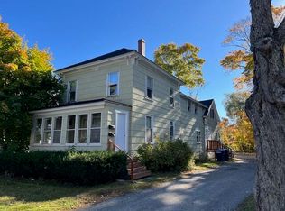 15 Park St, Orono, ME 04473