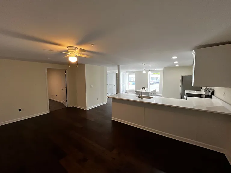 883 Broadway — Photo 26