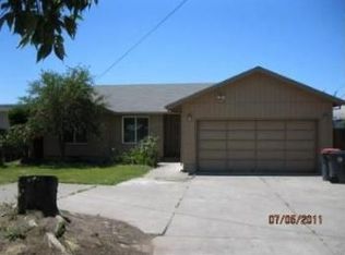 2773 Merriman Rd, Medford, OR 97501