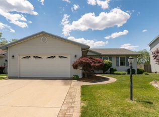 505 Crestwood Dr, Champaign, IL