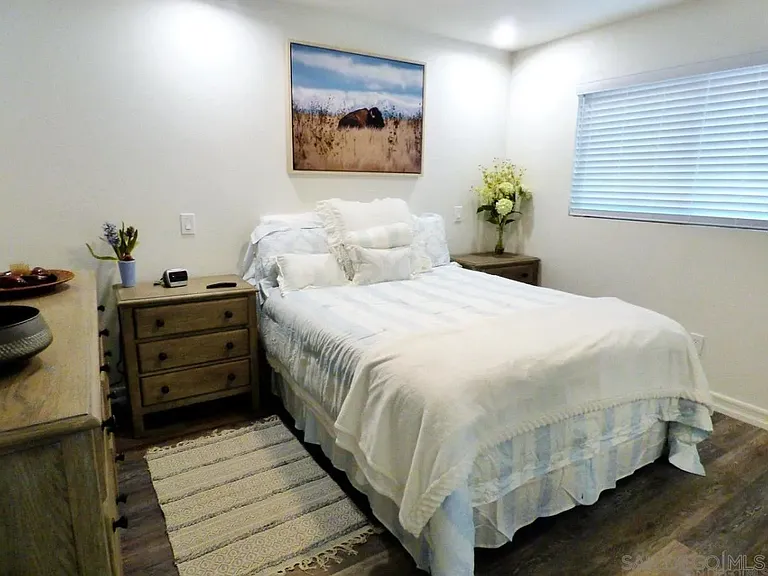 1115 Pearl St #6 — Photo 19