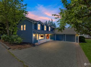 2416 Grandview Dr W, Tacoma, WA 98466