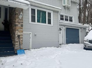 40 Northampton Rd, Amsterdam, NY 12010