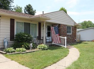 1255 Arrowhead Dr, Burton, MI 48509