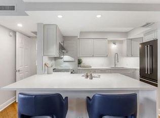 3443 Gulf Shore Blvd N APT 201, Naples, FL 34103