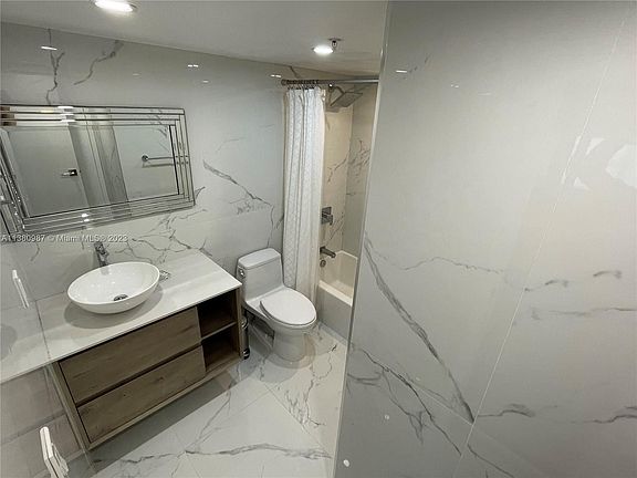 4th image of 4101 Pine Tree Dr APT 602
