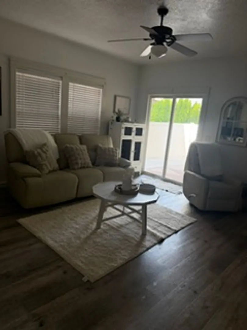 Immaculate West Meridian Home — Photo 3