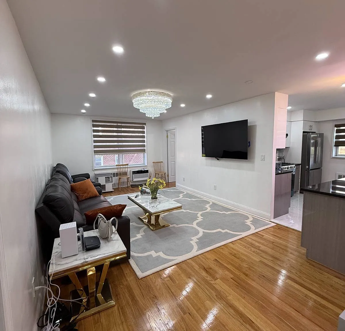 Newport Apartments — Photo 3