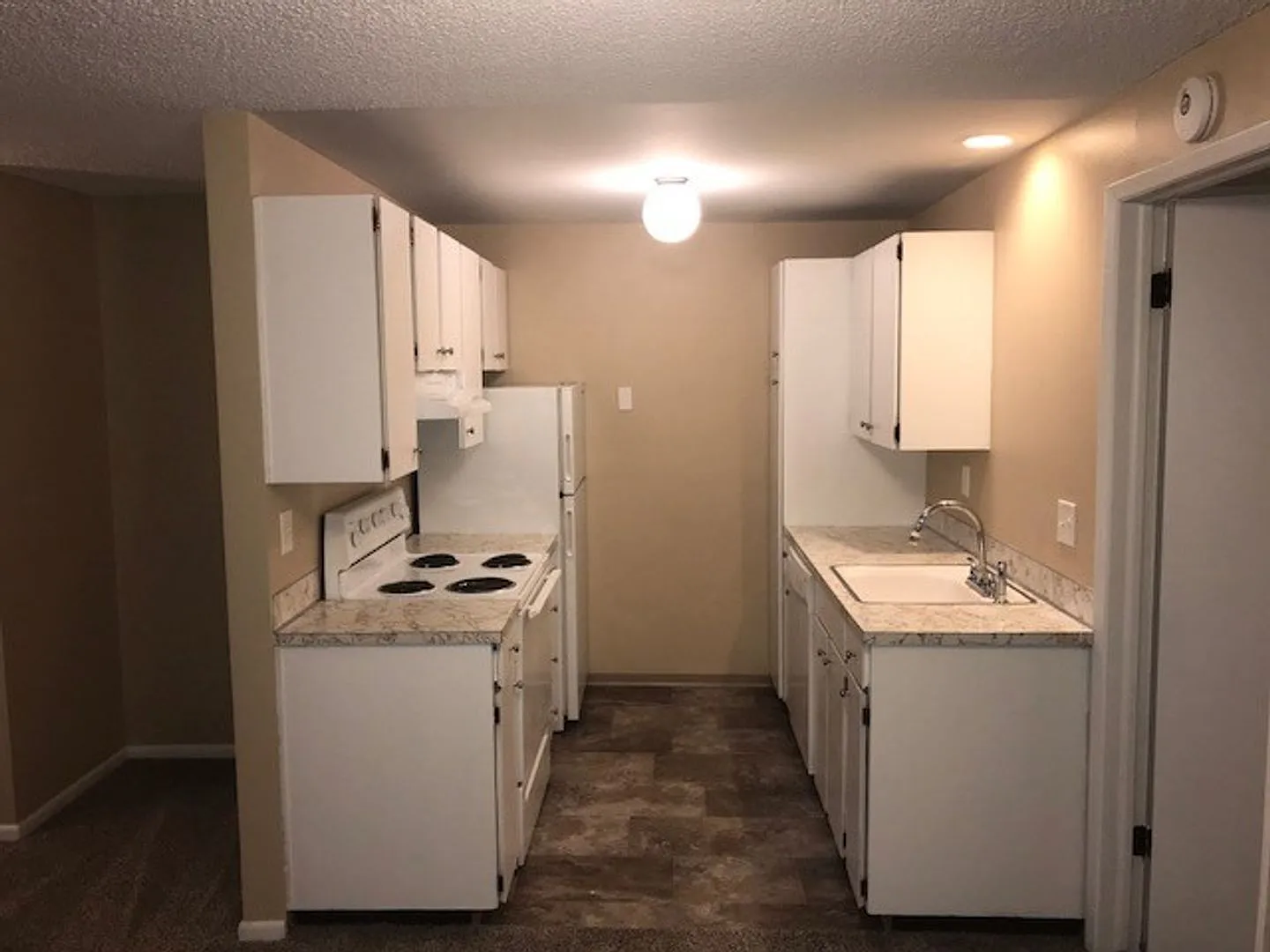 East Mission Apartments — Photo 3